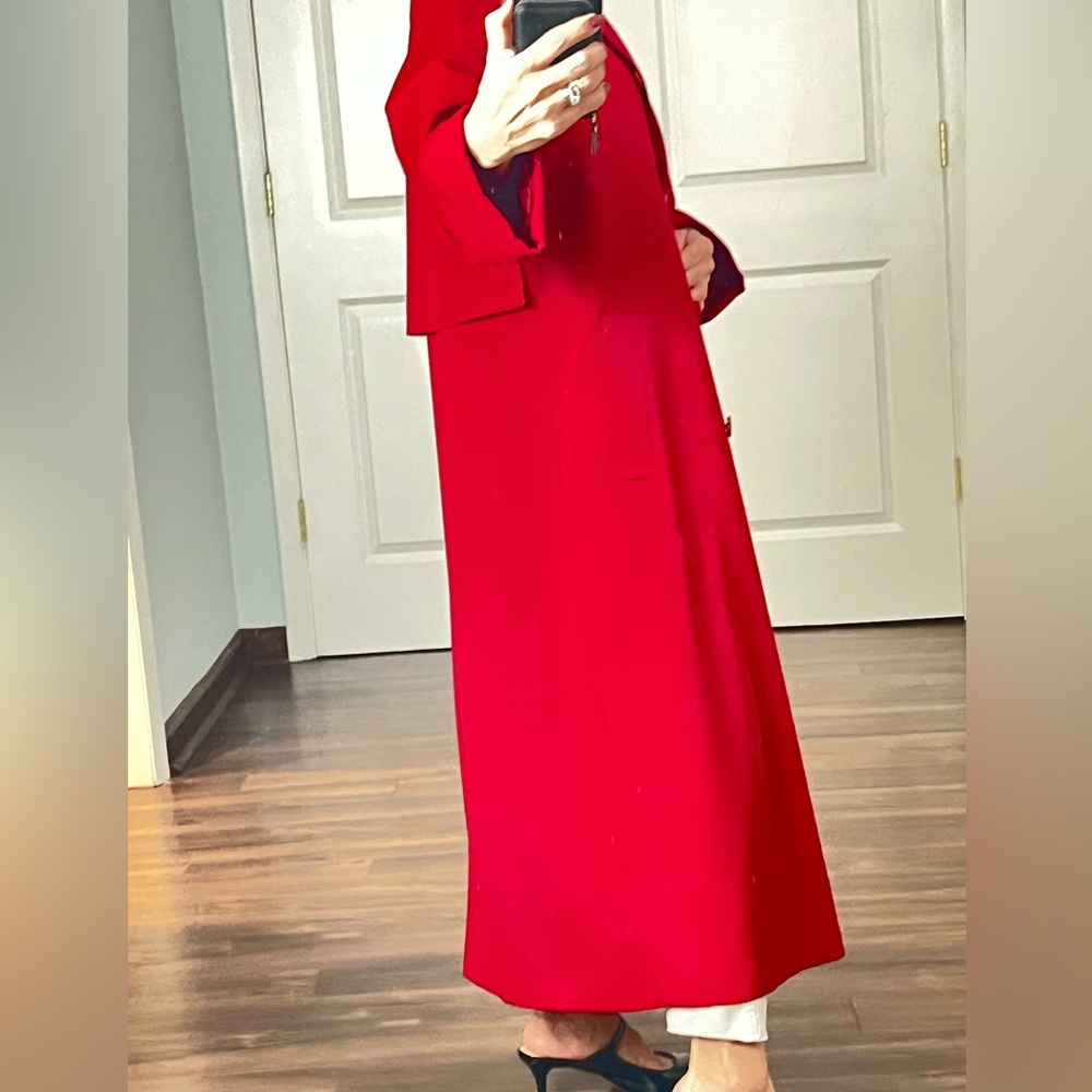 Gallery Red Trench coat size 6P - Picture 4 of 13